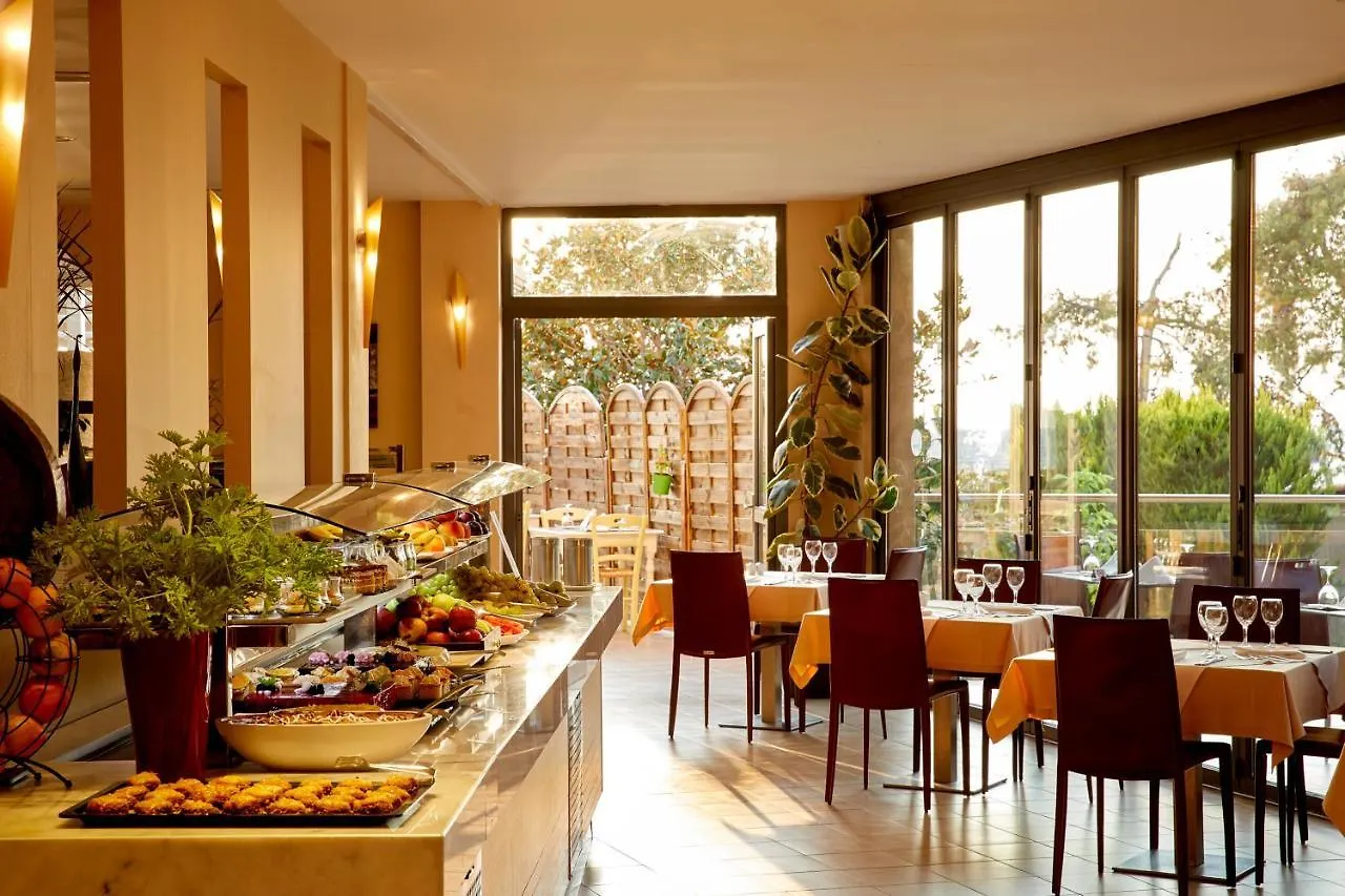 Istion Club & Spa Nea Poteidaia Hotel