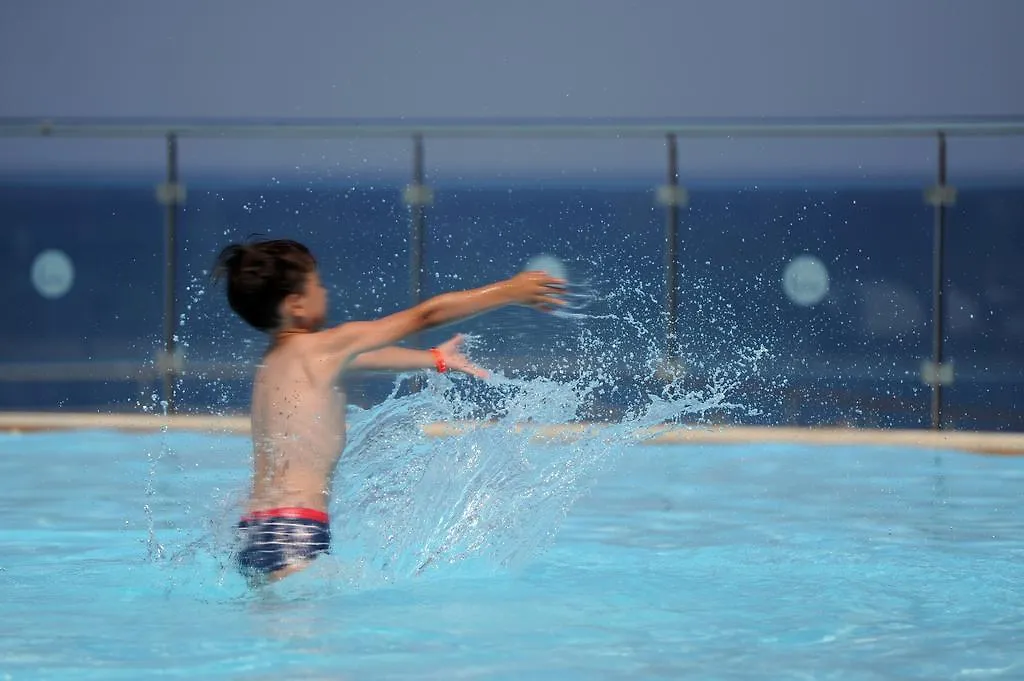 Hotel Istion Club & Spa Nea Poteidaia